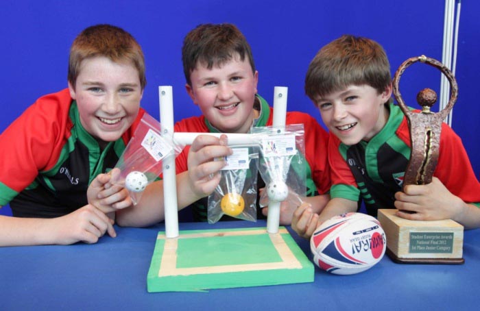 Schools Programme JuniorCategory Winners
Daniel Enright,Oisin Cross,Brian O’Riordan
Gaelcholaiste Luimnigh